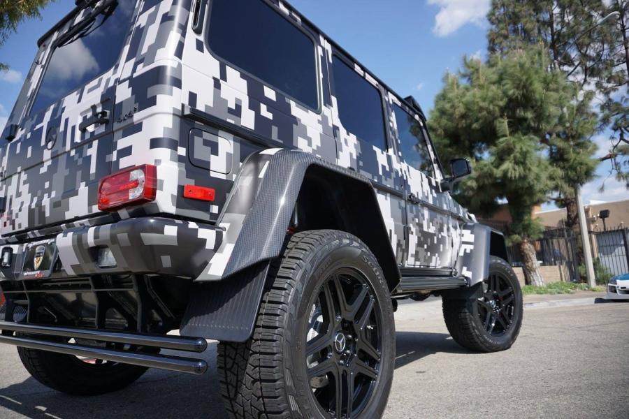  Mercedes-Benz G550 4x4&sup2; by Impressive Wrap 2017 года  (фото 2 из 5)